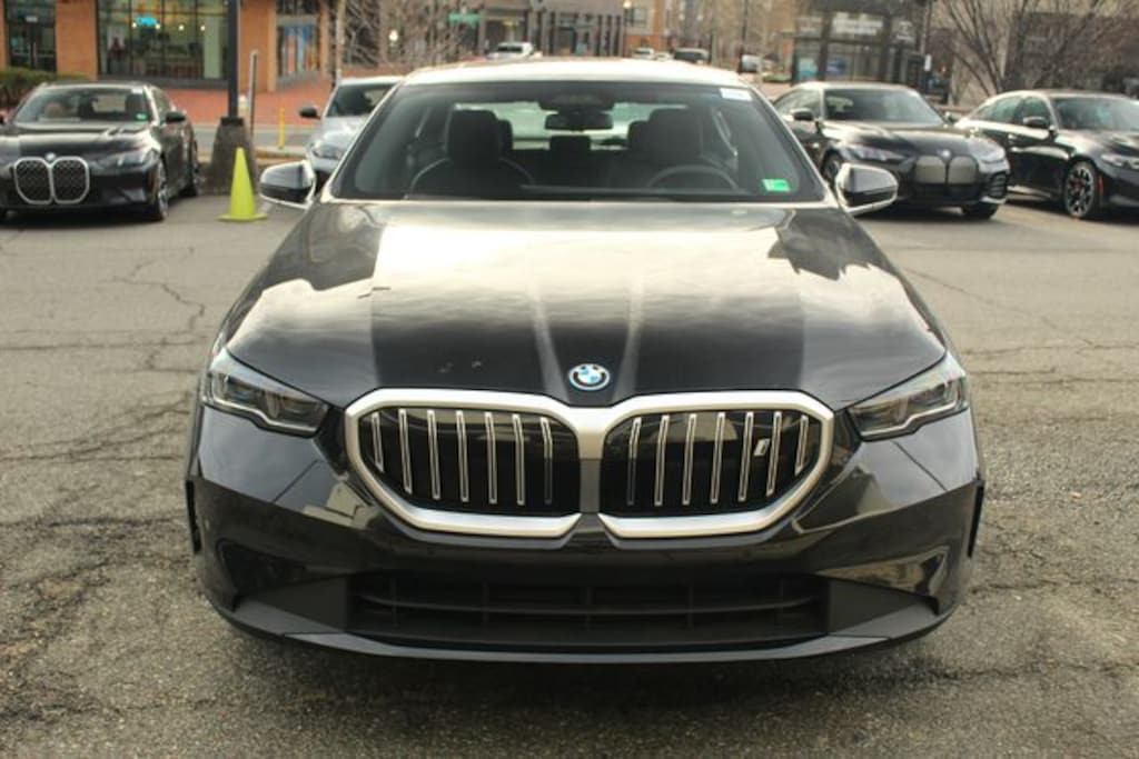 New 2026 BMW i5 xDrive40 Sedan