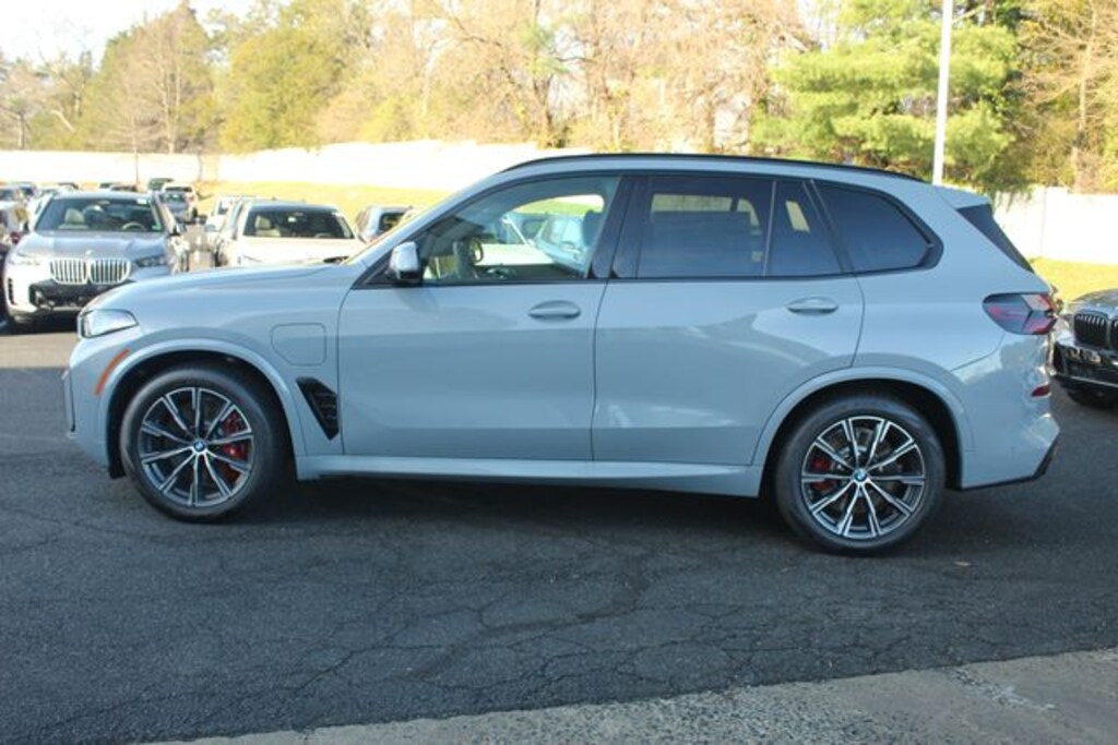 New 2026 BMW X5 xDrive50e SUV