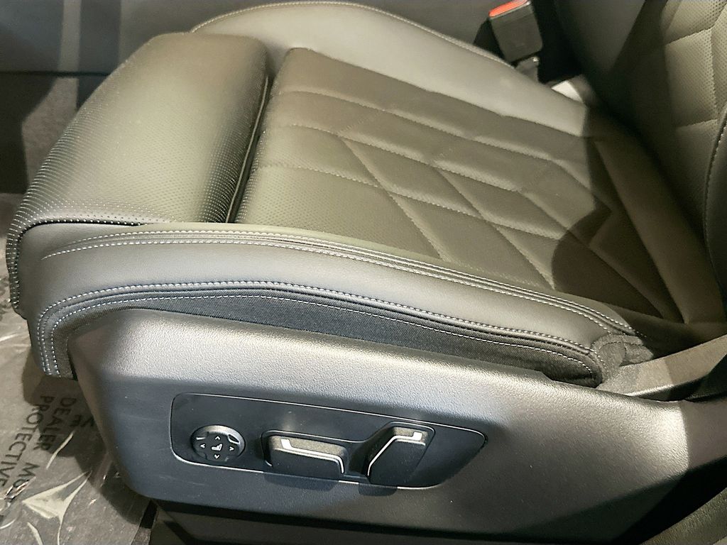 2026 BMW i5 40 - Photo 20