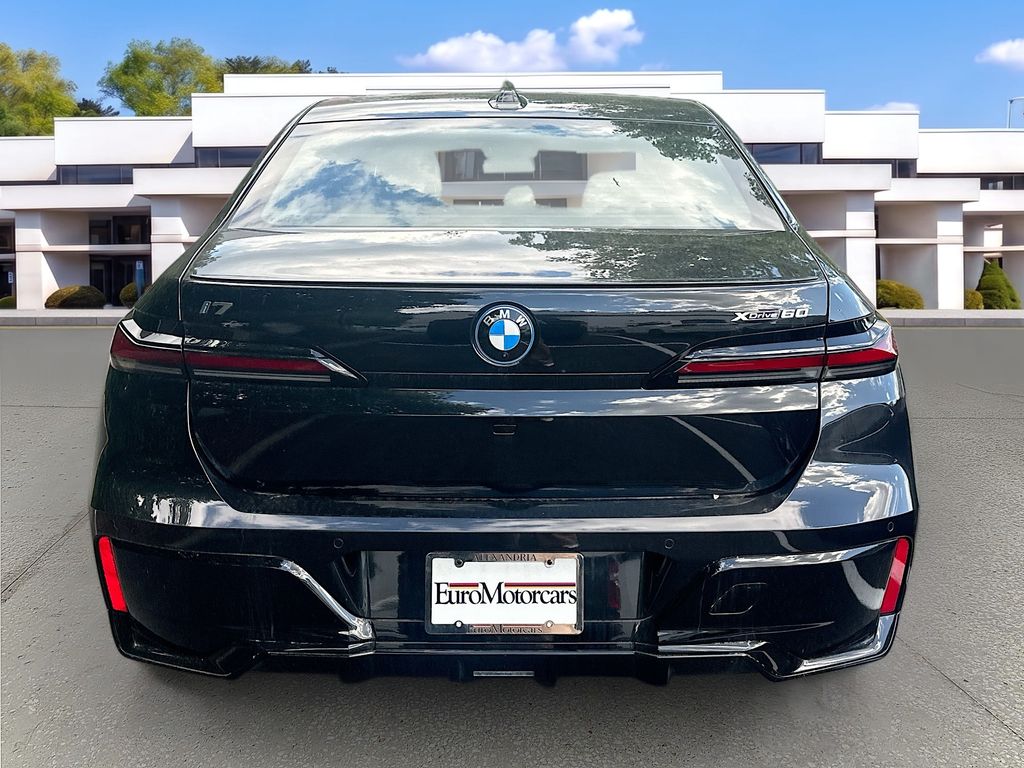 2025 BMW i7 60 - Photo 6