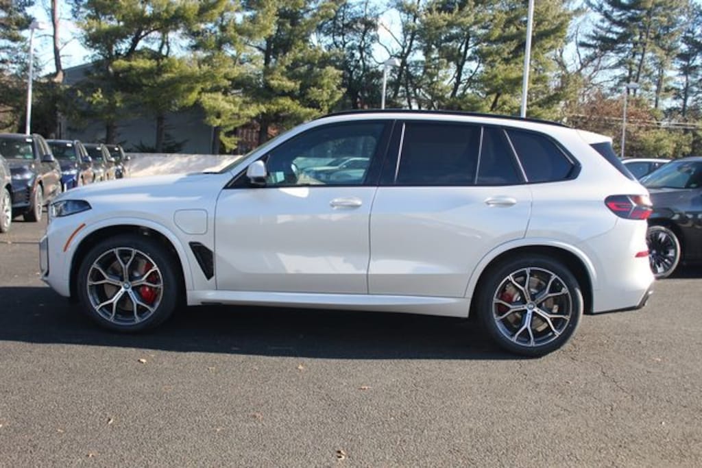 New 2026 BMW X5 xDrive50e SUV