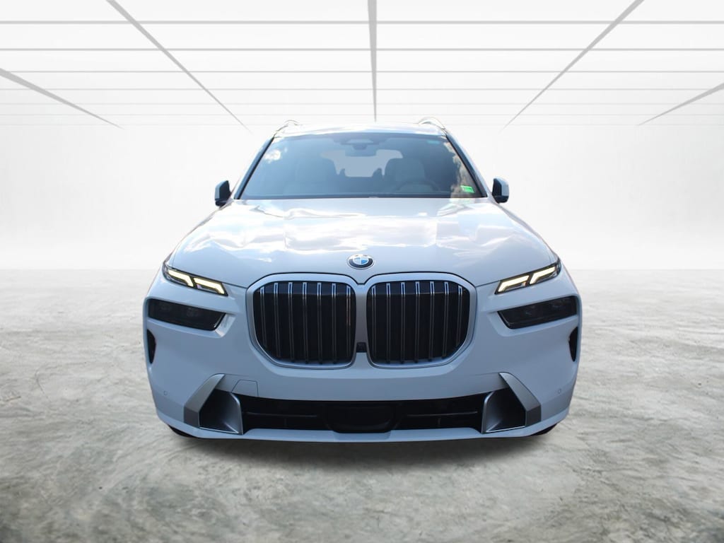 New 2026 BMW X7 xDrive40i SUV