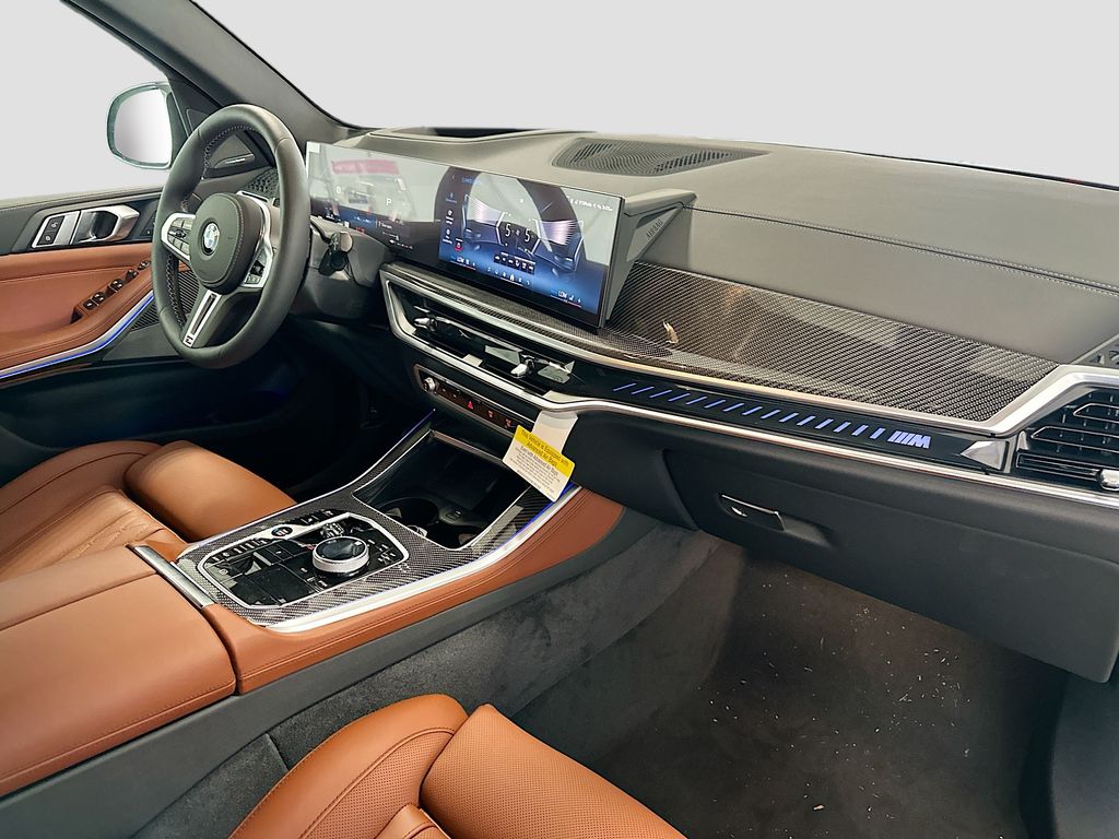 2026 BMW X5 M60i - Photo 31