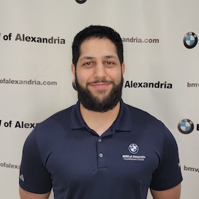 Staff member Nejad Kalefa from ID_55564d2098ab
