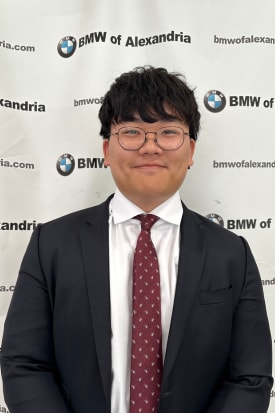 Staff member Paul Lee from ID_808b3dfd6b88