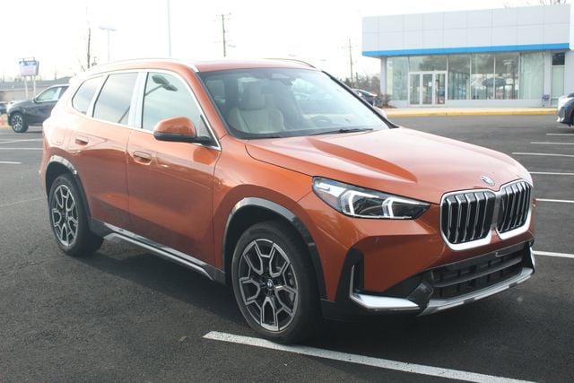2025 BMW X1 28i's photo