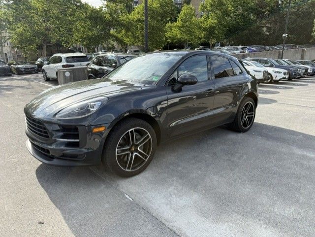 2021 Porsche Macan S's photo