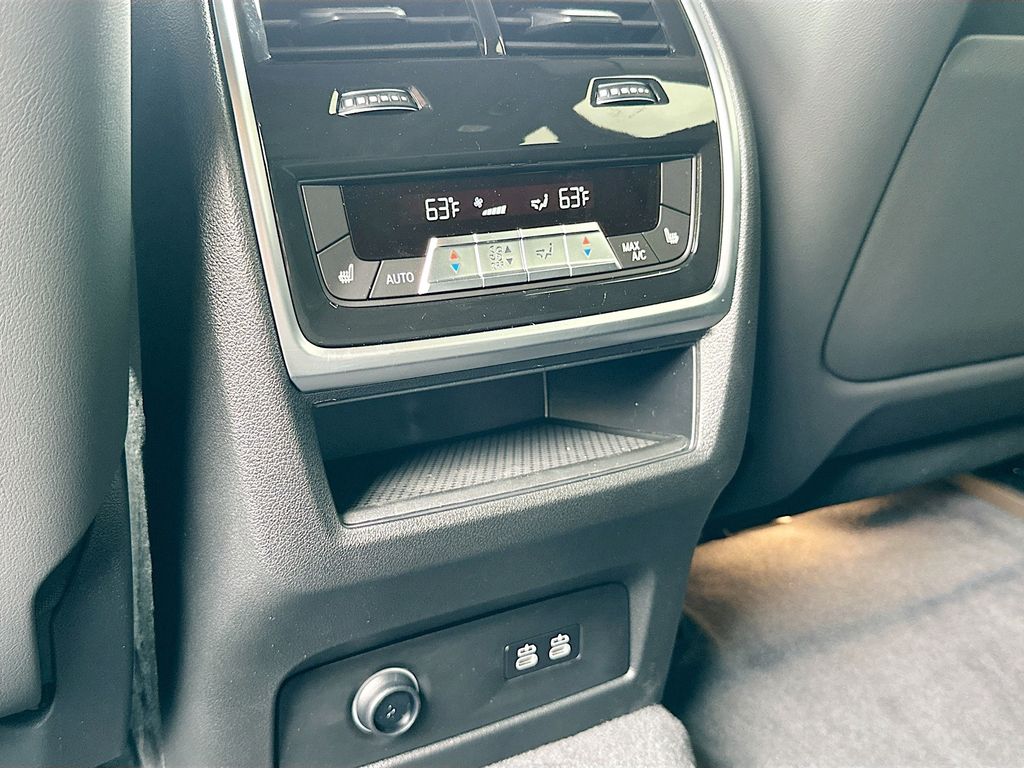 2026 BMW XM Base - Photo 26