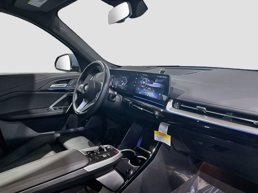 2026 BMW X1 28i - Photo 27