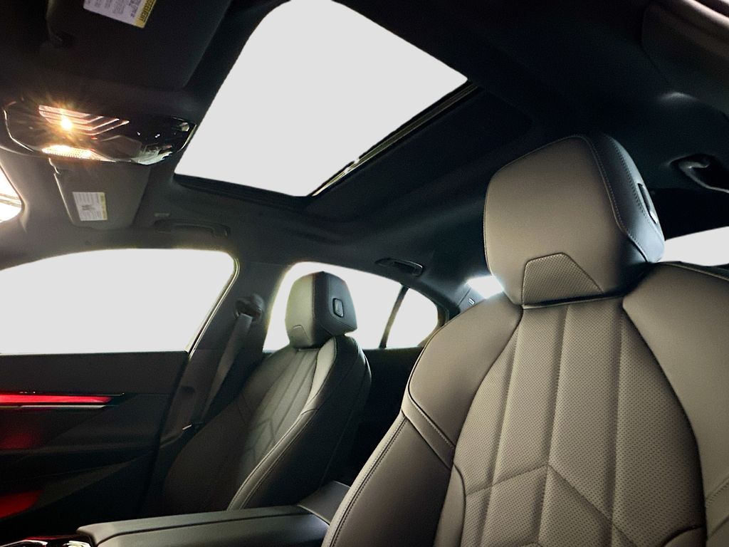 2026 BMW i5 40 - Photo 23