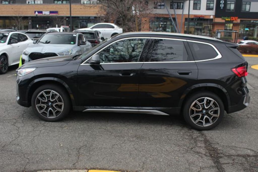 New 2025 BMW X1 xDrive28i SUV