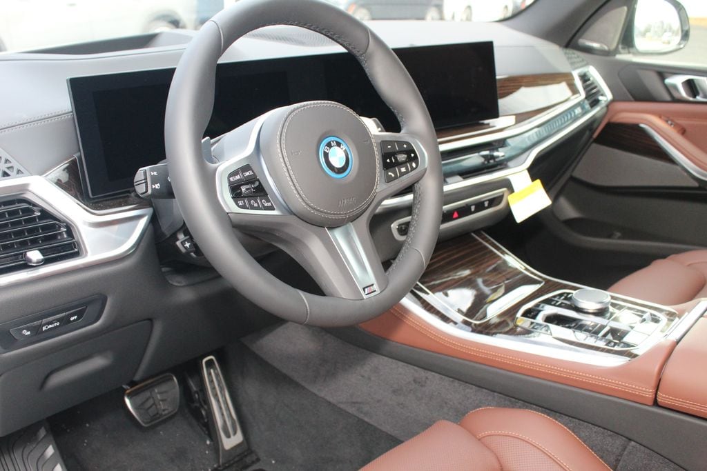 2026 BMW X5 50e - Photo 12