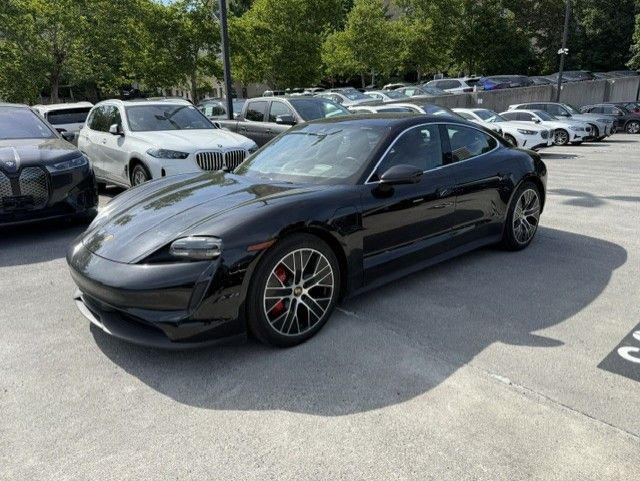 2022 Porsche Taycan 4S's photo