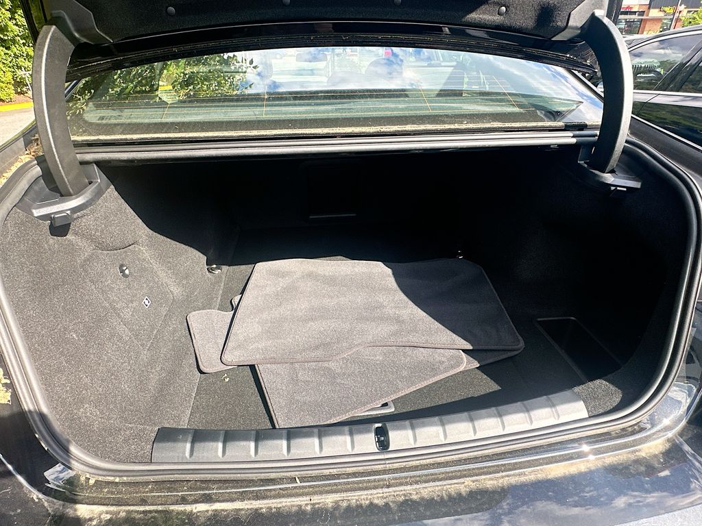 2025 BMW i7 60 - Photo 29