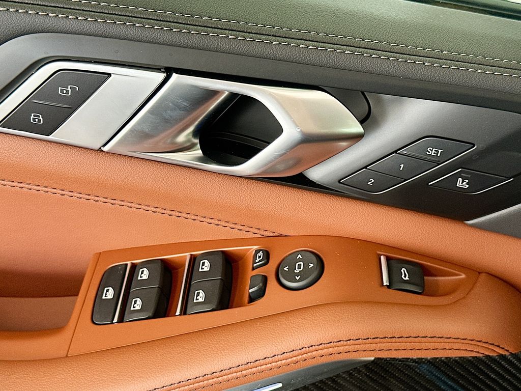 2026 BMW X5 M60i - Photo 18