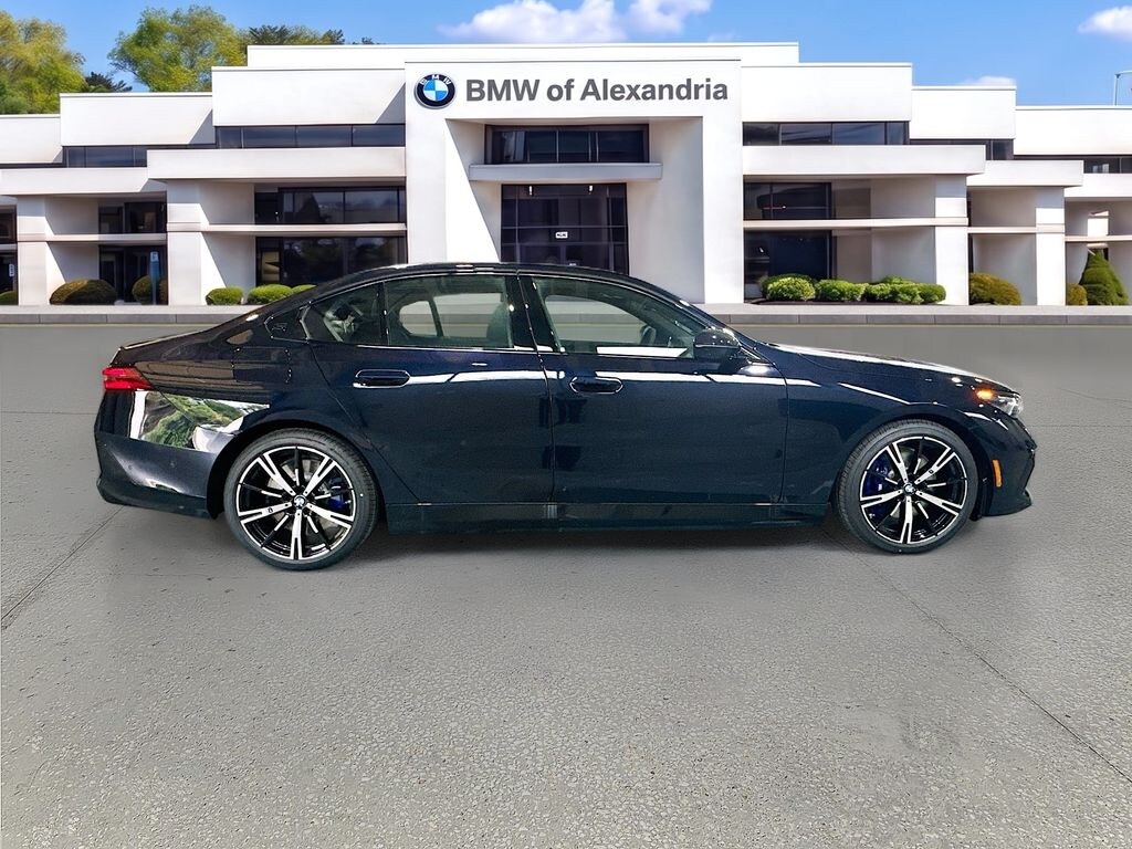New 2027 BMW 5 Series 550e xDrive Sedan
