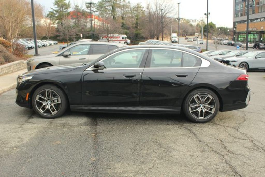 New 2026 BMW i5 xDrive40 Sedan