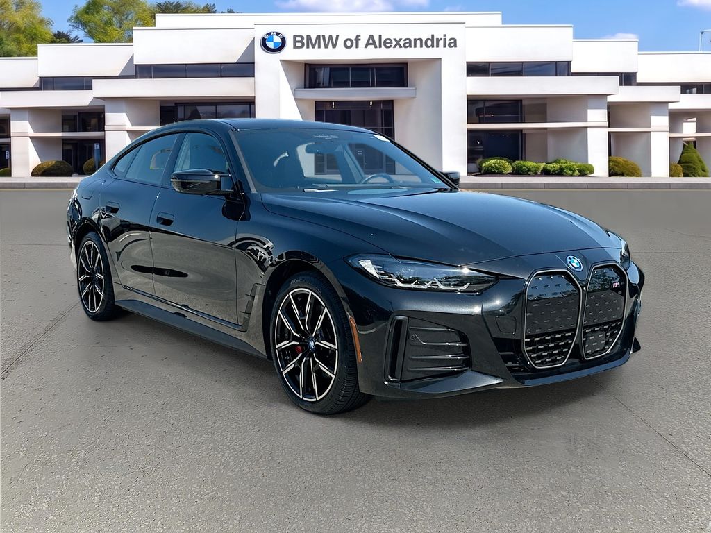 2023 BMW i4 M50's photo