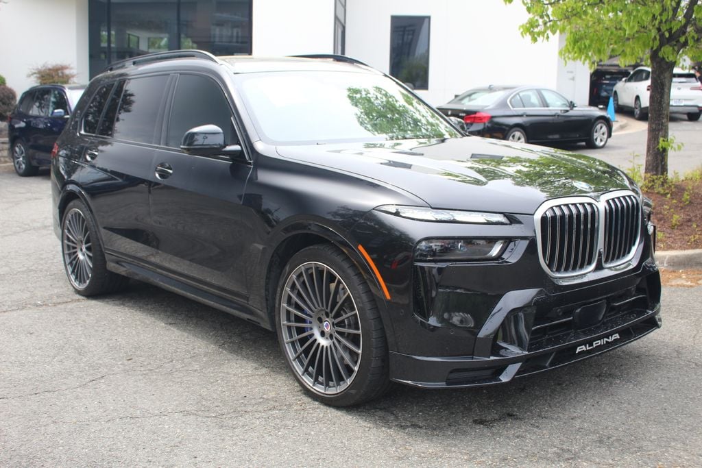 2024 BMW X7 ALPINA XB7's photo