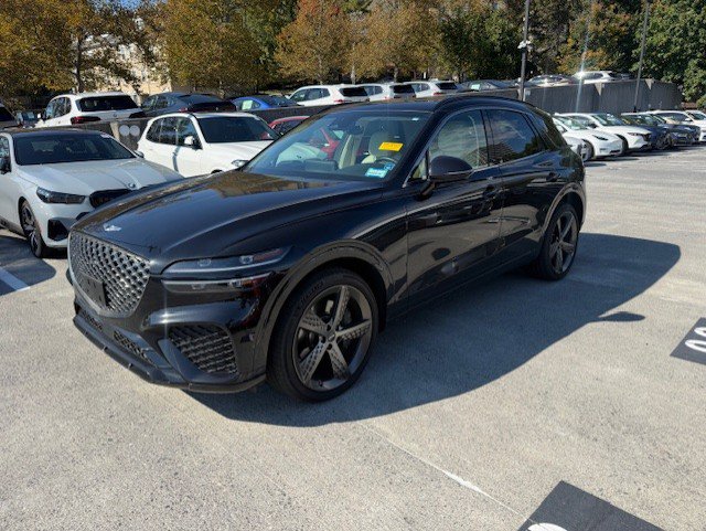 2025 GENESIS GV70