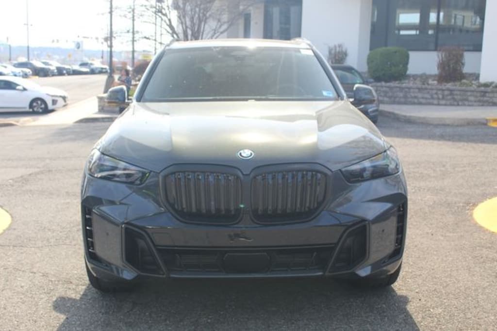 New 2026 BMW X5 xDrive50e SUV