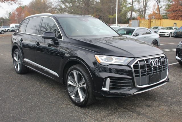 2021 Audi Q7 Premium Plus's photo