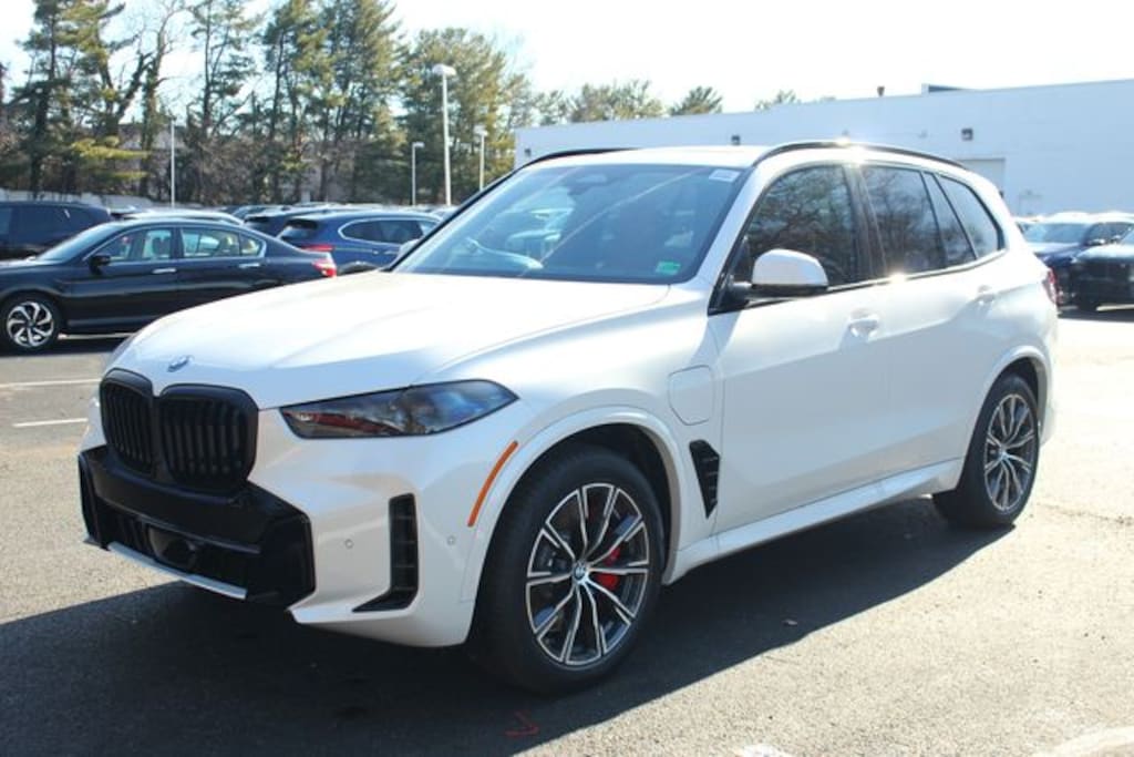 New 2026 BMW X5 xDrive50e SUV
