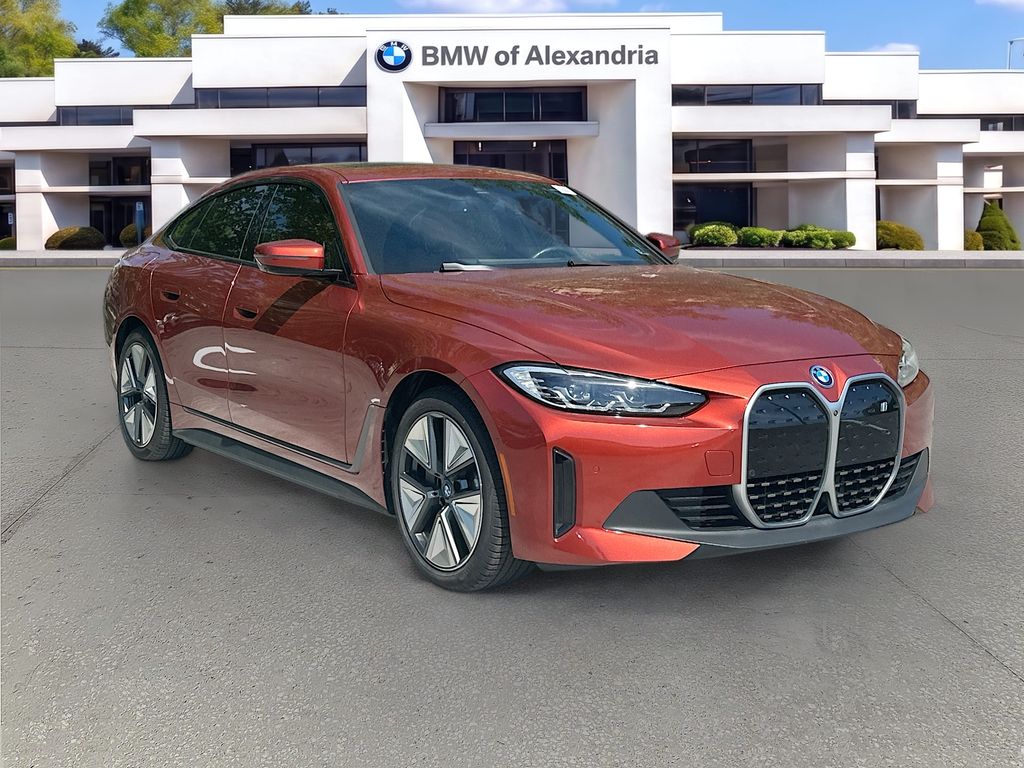 2023 BMW i4 eDrive35's photo