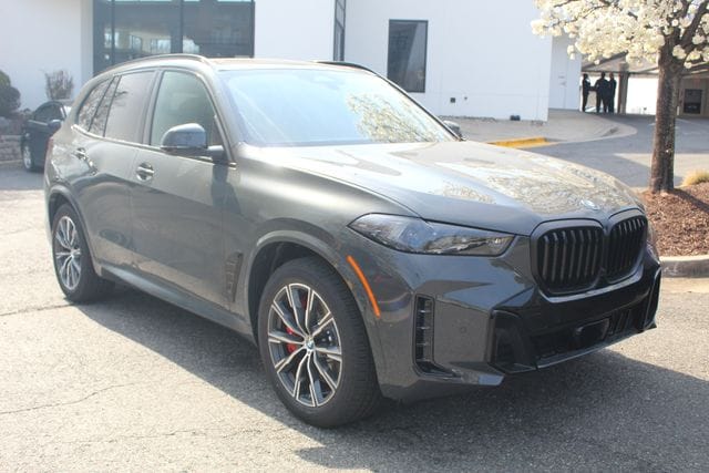 2026 BMW X5 xDrive50e's photo