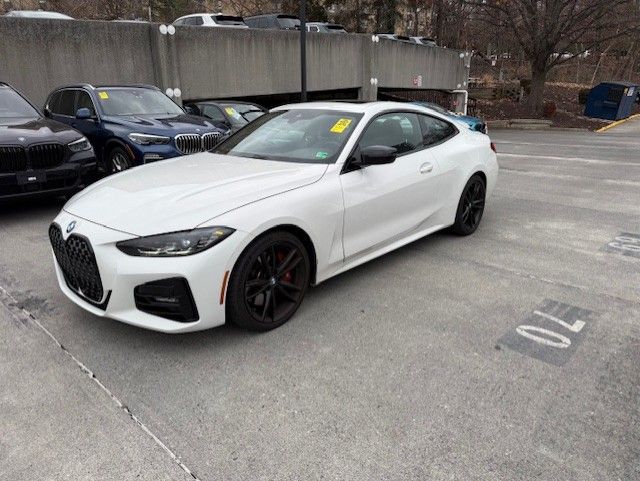 2022 BMW 4 Series 430i's photo