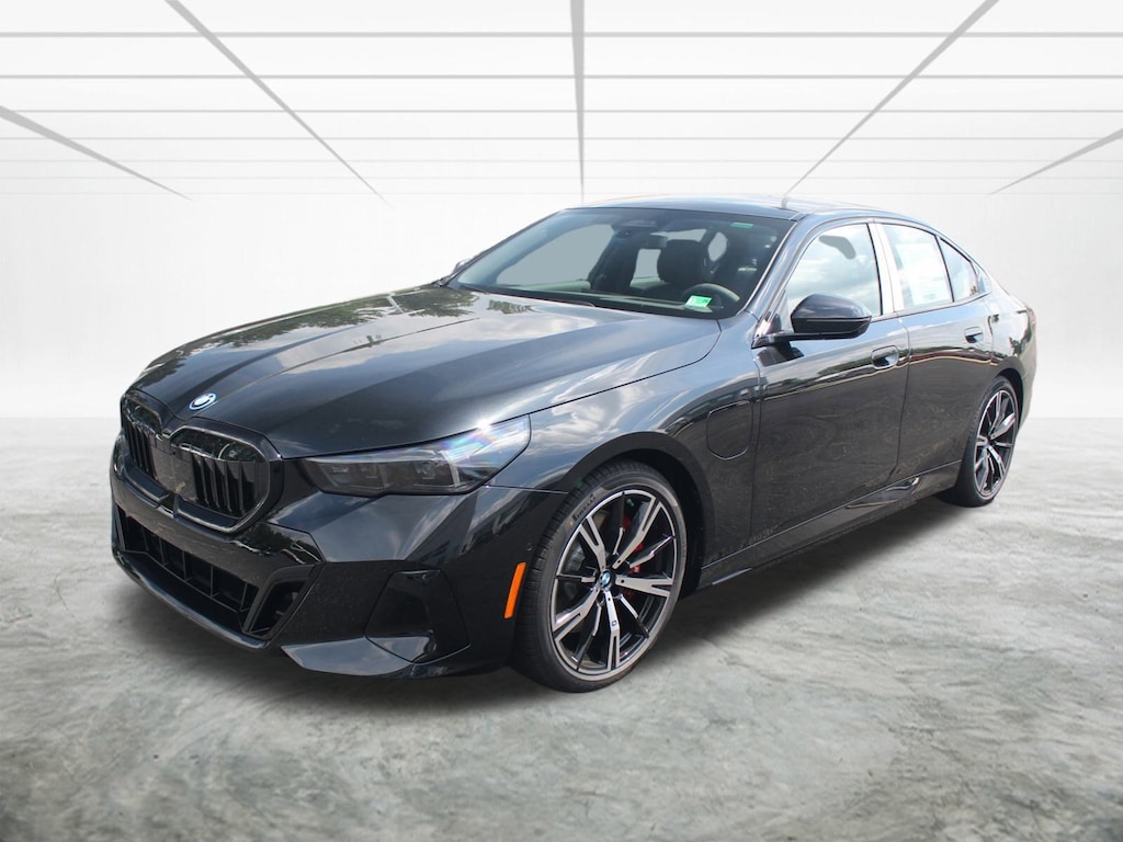 New 2026 BMW 5 Series 550e xDrive Sedan