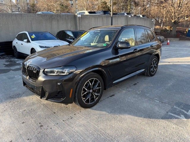 2023 BMW X3 40i's photo