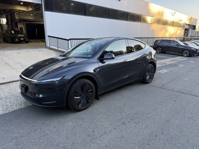 Used 2026 Tesla Model Y Premium with VIN 7SAYGDEE4TF348323 for sale in Alexandria, VA