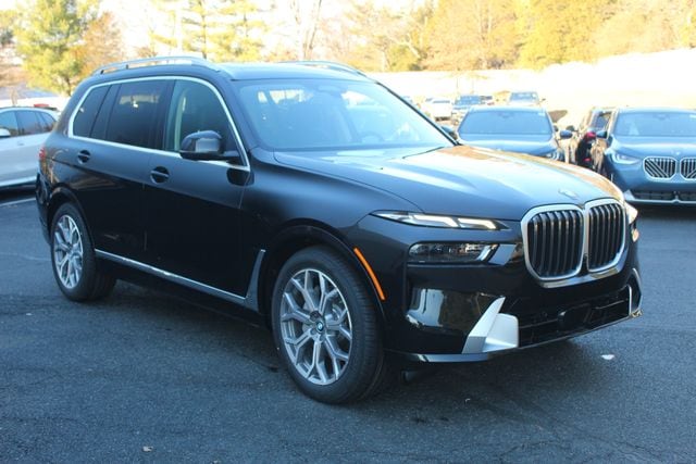 2026 BMW X7 Base's photo