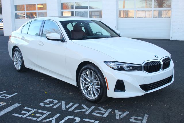 2024 BMW 3 Series 330i's photo