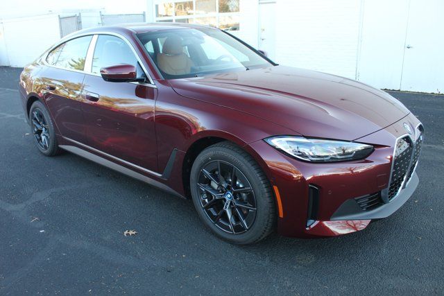 2024 BMW i4 eDrive35's photo