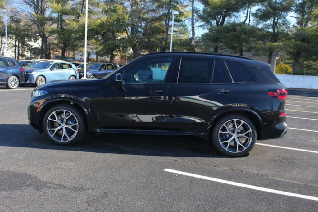 New 2026 BMW X5 M60i SUV