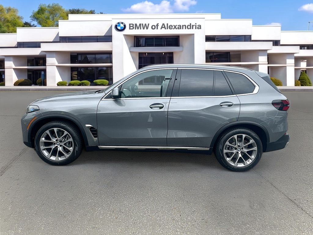 New 2026 BMW X5 xDrive40i SUV