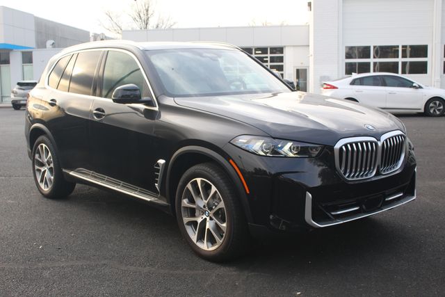 2026 BMW X5 40i's photo