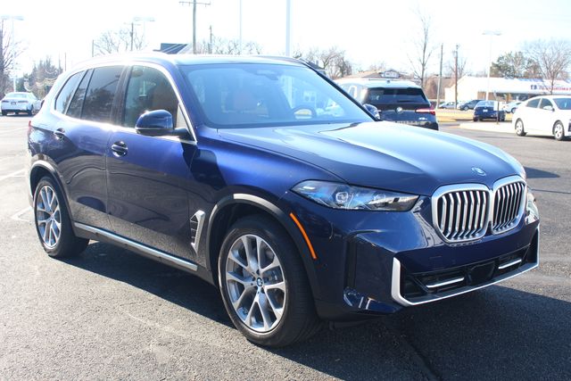 2026 BMW X5 M50i's photo