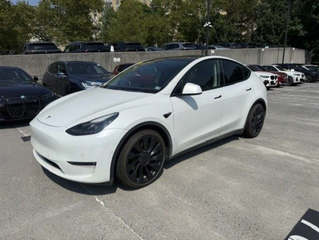 Used 2022 Tesla Model Y Performance SUV