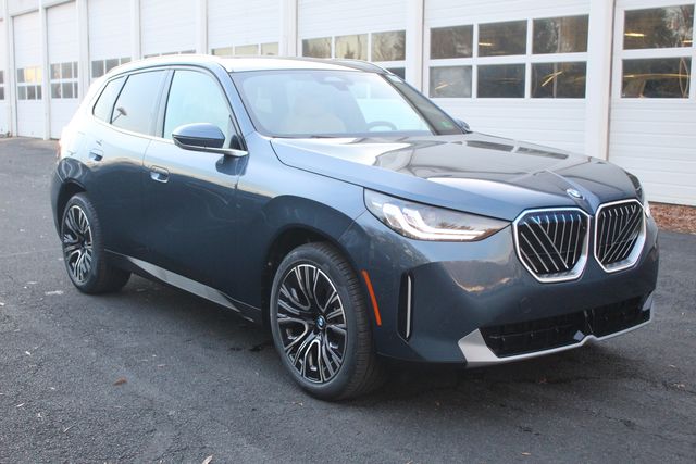 2026 BMW X3 30's photo