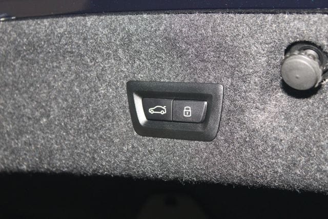 2026 BMW 4 Series M440i - Photo 8