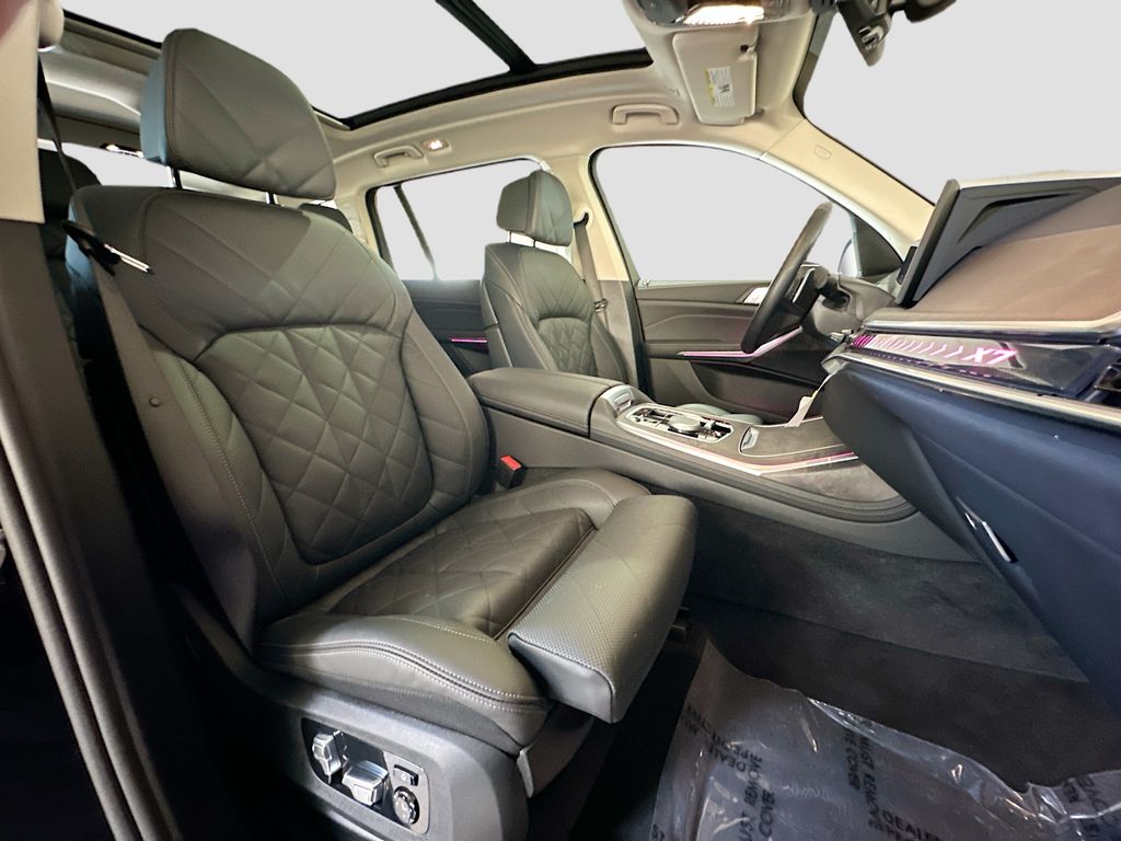 2026 BMW X7 40i - Photo 30