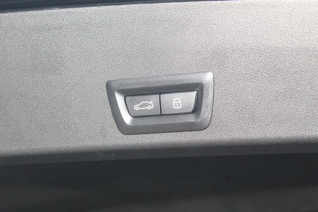 2026 BMW XM Base - Photo 8