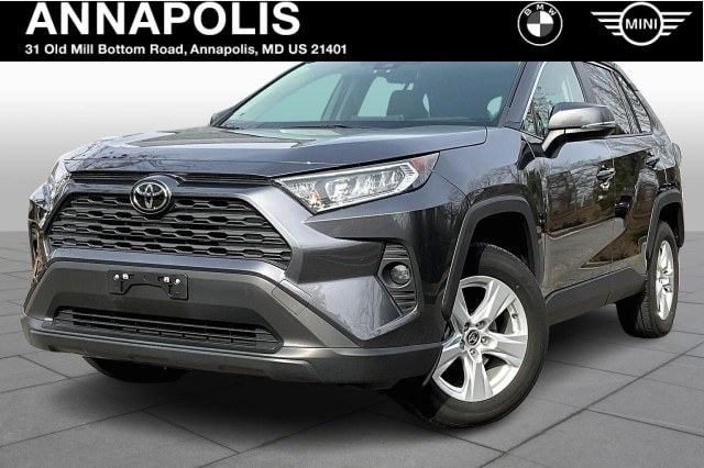 2020 Toyota RAV4 XLE's photo