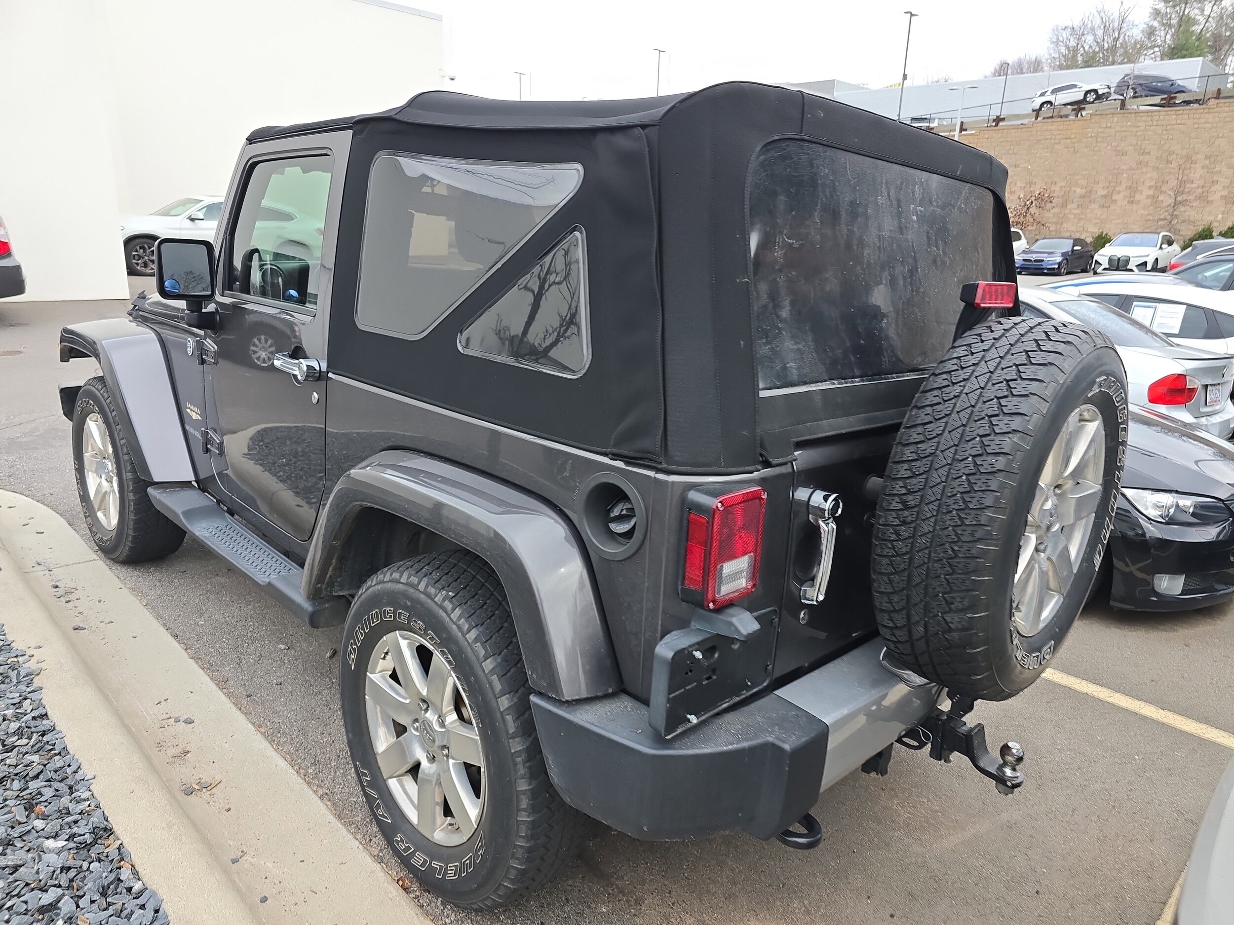 2014 Jeep Wrangler Sahara photo 3