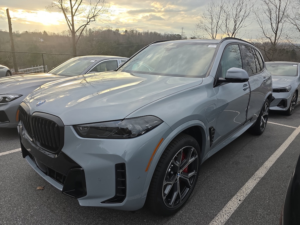 New 2026 BMW X5 PHEV SUV