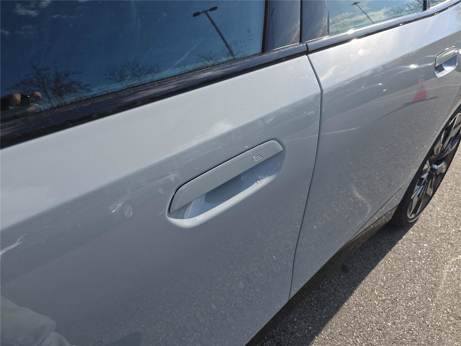 2026 BMW 5 Series 550e - Photo 13