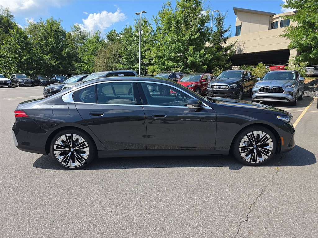 New 2027 BMW 530i Sedan
